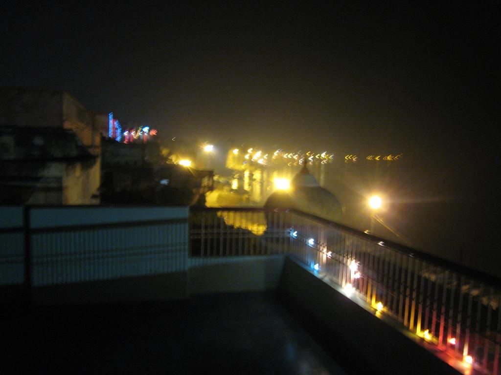 Kedareswar B&B Varanasi Oda fotoğraf