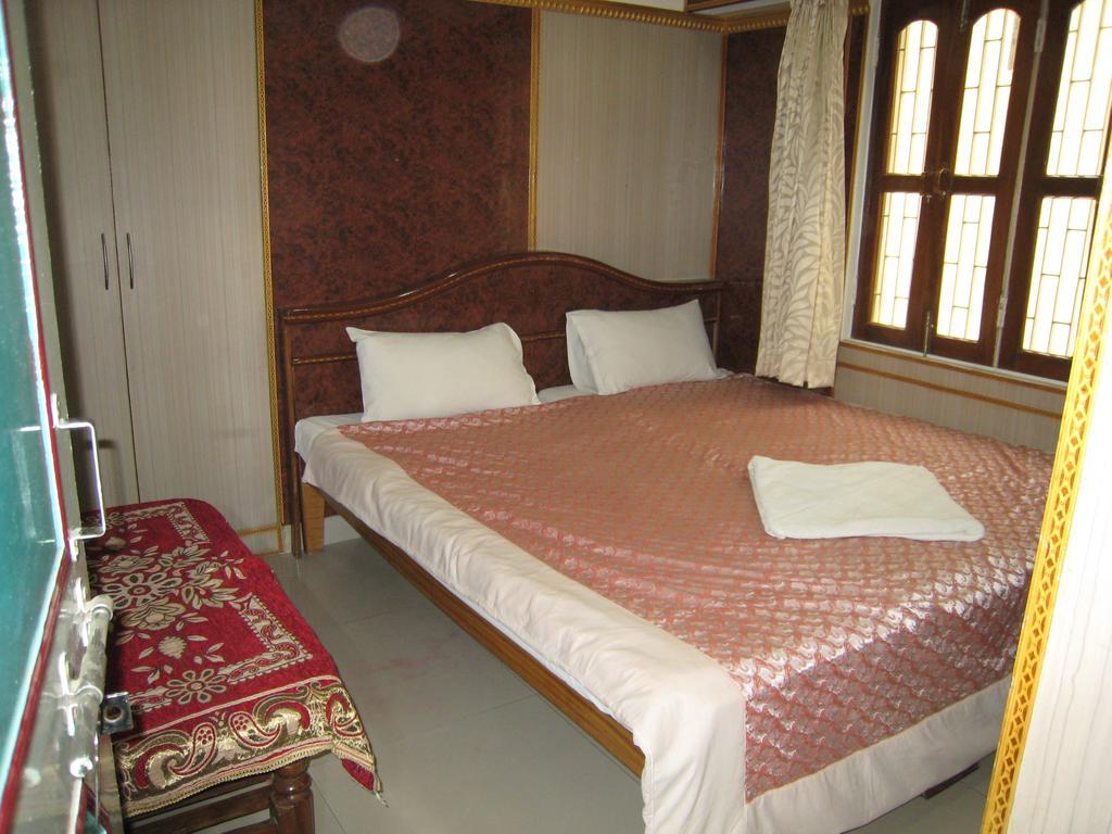 Kedareswar B&B Varanasi Dış mekan fotoğraf